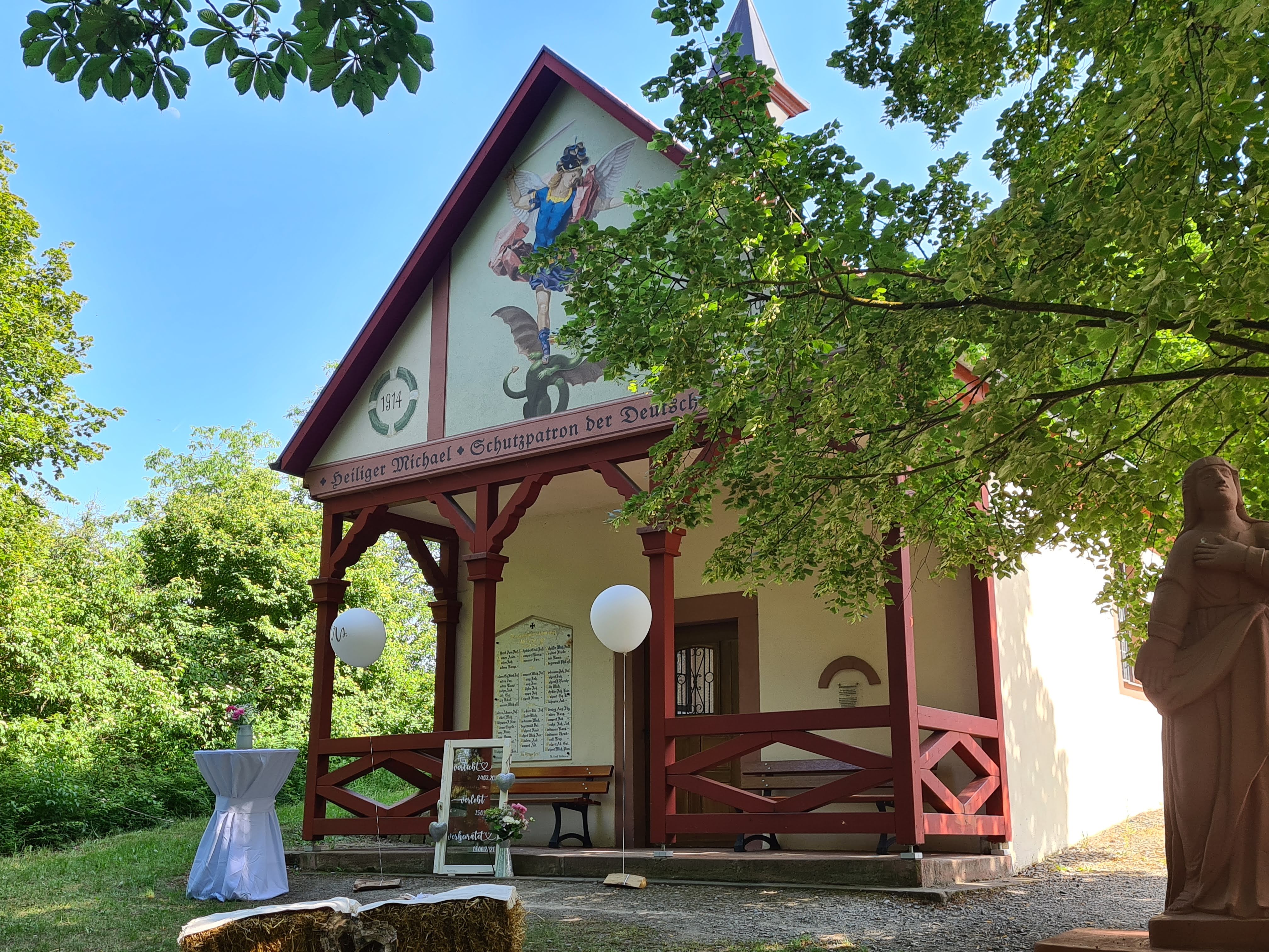 Kapelle außen 1